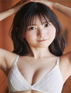 乱码丰满人妻一二三区-女士大腿叉开图片