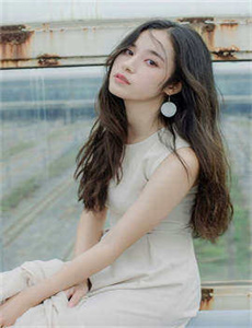 天天向上090501-女主播屁G裸露W身曝光