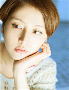 公交车挺进艳妇-女神李丽莎喷水视频在线